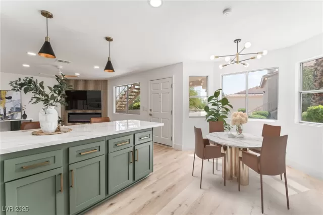 MLS: 2677701 Condo For Sale