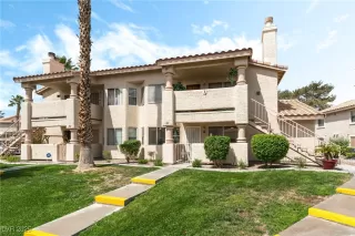 Photo #1: 2677701 Listing