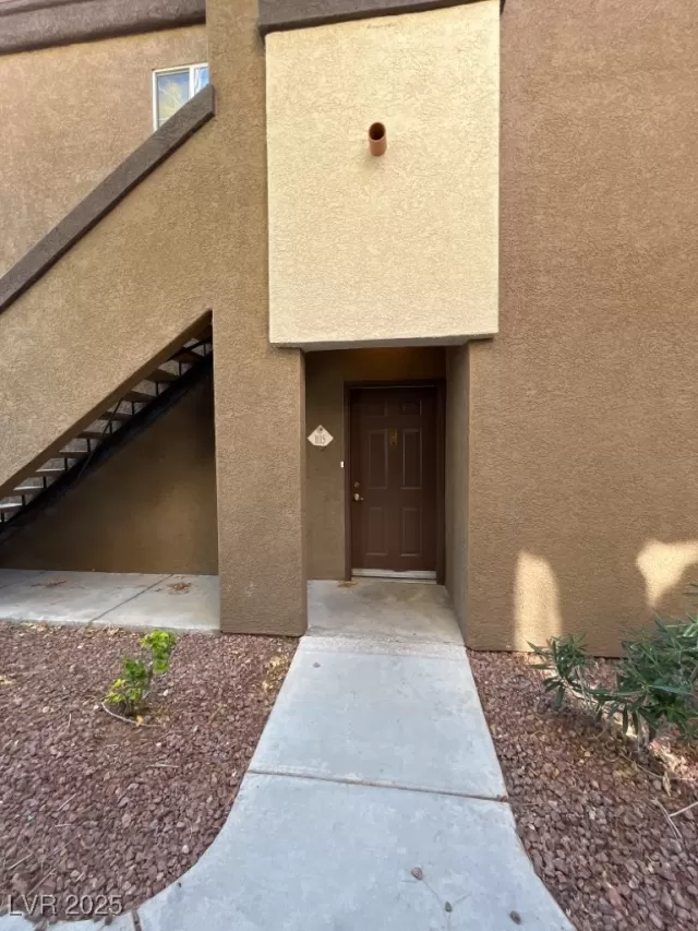 MLS: 2677756 Condo For Sale