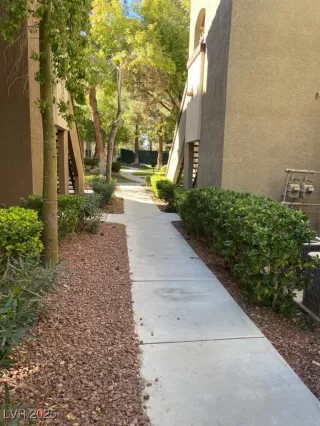 Photo #1: 2677756 Listing 