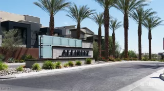 Photo #2: 2677757 Listing 