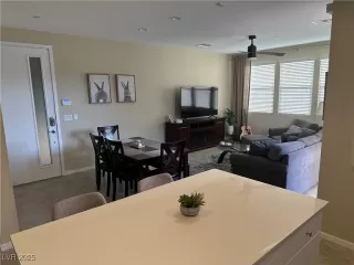 Photo #5: 2677757 Listing 