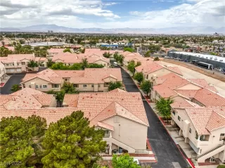 Photo #5: 2677770 Listing