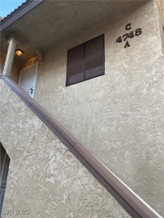 Photo #4: 2677776 Listing