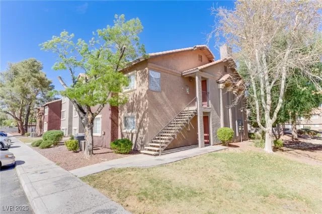 MLS: 2677789 Condo For Sale