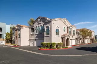 Photo #1: 2677790 Listing 