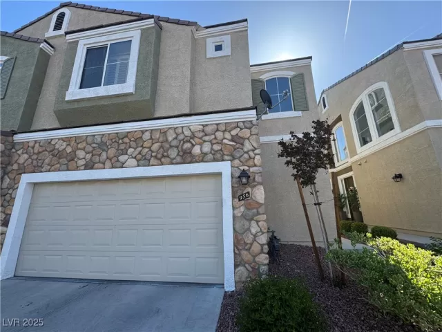 MLS: 2677811 Condo For Sale