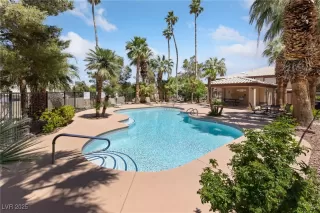 Photo #1: 2677827 Listing