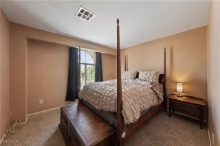 Photo #3: 2677827 Listing