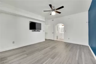 Photo #3: 2677848 Listing