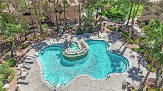 Photo #4: 2677848 Listing