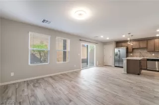 Photo #2: 2677853 Listing 
