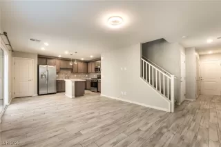 Photo #3: 2677853 Listing 