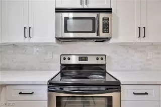 Photo #4: 2677860 Listing 