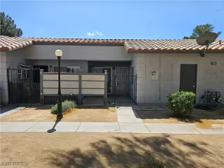 Photo #1: 2677891 Listing 