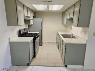 Photo #3: 2677891 Listing 