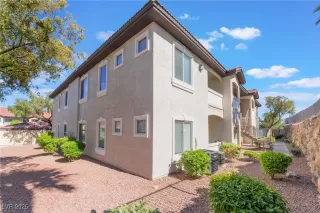 Photo #1: 2677902 Listing 