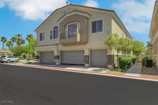 Photo #2: 2677959 Listing