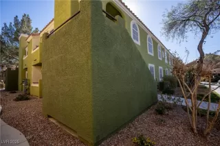 Photo #1: 2678015 Listing