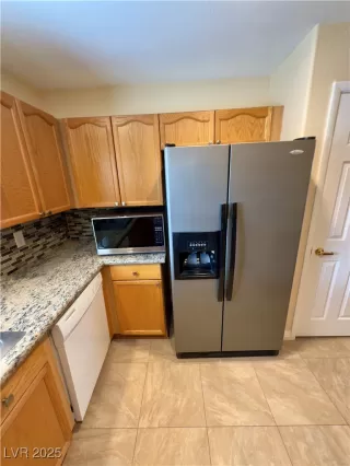 Photo #4: 2678038 Listing 