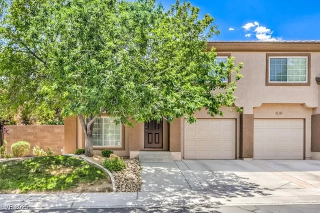 MLS: 2678049 Condo For Sale