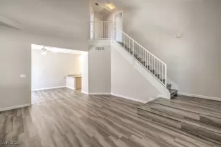 Photo #5: 2678049 Listing 