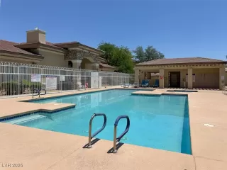 Photo #1: 2678065 Listing 