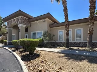 Photo #3: 2678065 Listing 