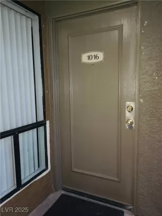 Photo #2: 2678080 Listing 