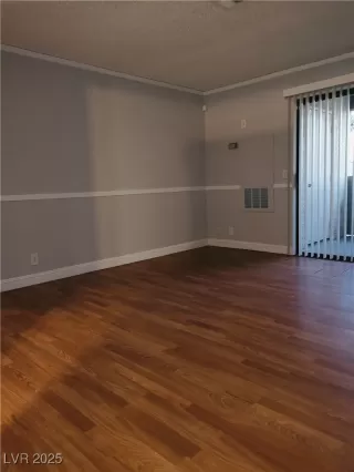 Photo #3: 2678080 Listing 