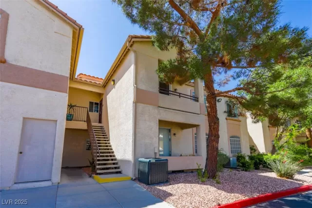 MLS: 2678083 Condo For Sale