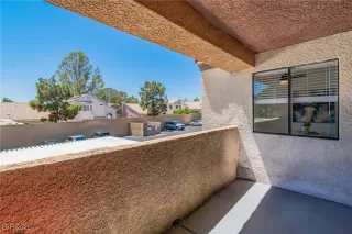 Photo #4: 2678085 Listing