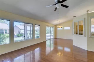 Photo #2: 2678104 Listing