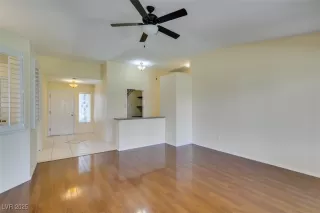 Photo #4: 2678104 Listing