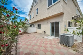 Photo #6: 2678122 Listing