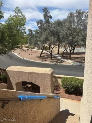 Photo #5: 2678155 Listing