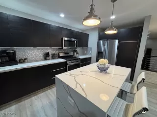 Photo #3: 2678169 Listing 