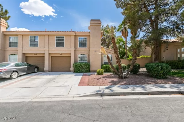 MLS: 2678182 Condo For Sale