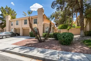 Photo #1: 2678182 Listing 