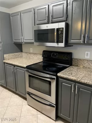 Photo #1: 2678198 Listing 