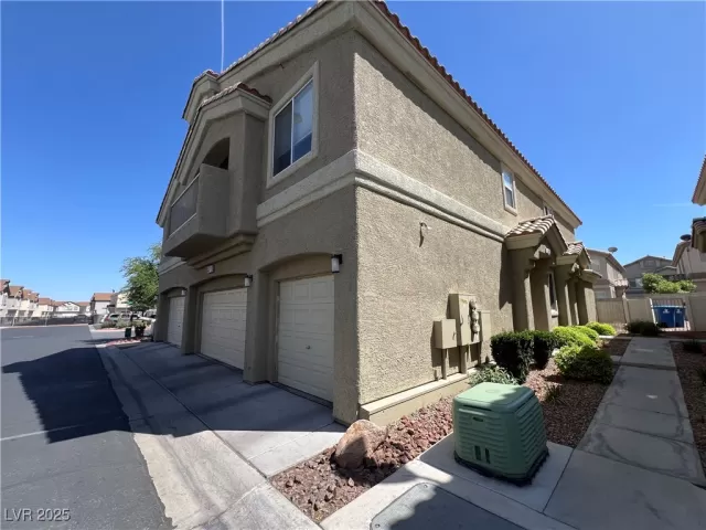 MLS: 2678215 Condo For Sale