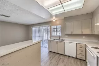 Photo #6: 2678233 Listing 