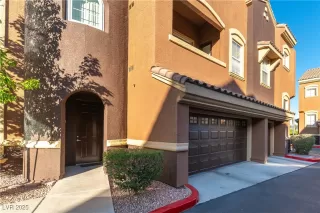 Photo #1: 2678237 Listing 