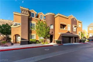 Photo #3: 2678237 Listing 