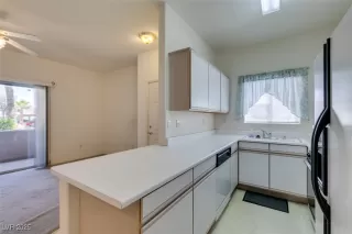 Photo #1: 2678246 Listing