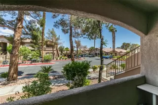 Photo #3: 2678246 Listing