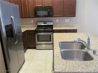 Photo #5: 2678256 Listing 