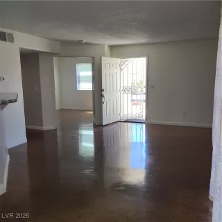 Photo #5: 2678273 Listing 