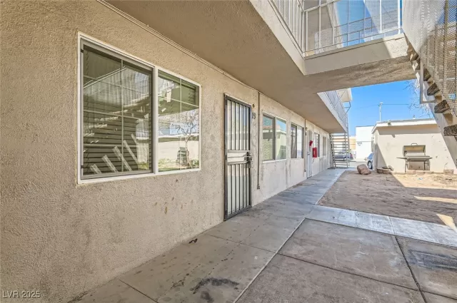 MLS: 2678288 Condo For Sale