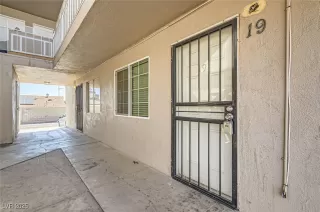 Photo #1: 2678288 Listing 